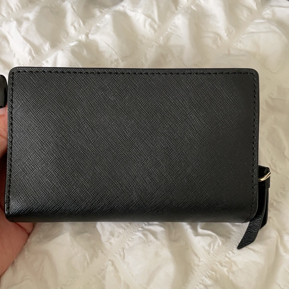Kate Spade Wallet - Picture 2 of 8